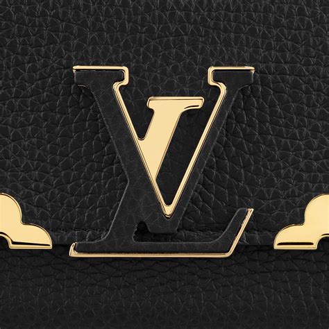 Products by Louis Vuitton: Capucines Tiny Wallet